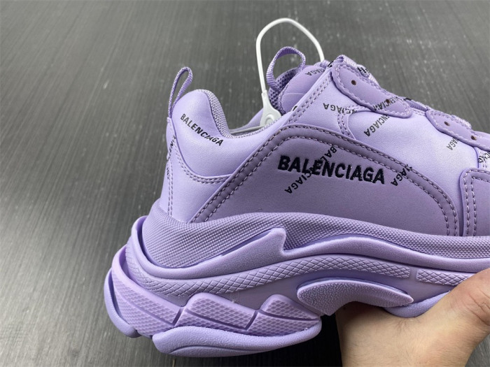 Ba*len*cia*ga triple s