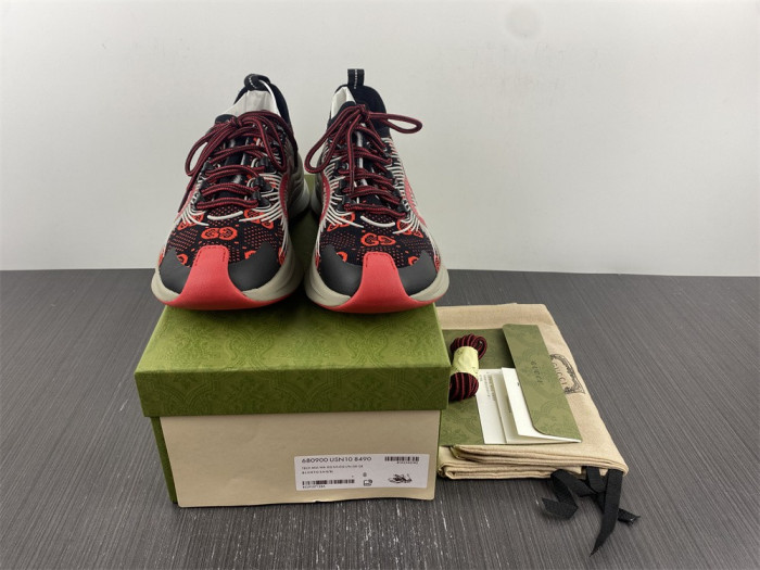 G*u*i sneaker