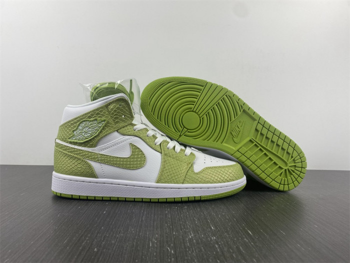 jordan 1 mid green python (w) - dv2959-113
