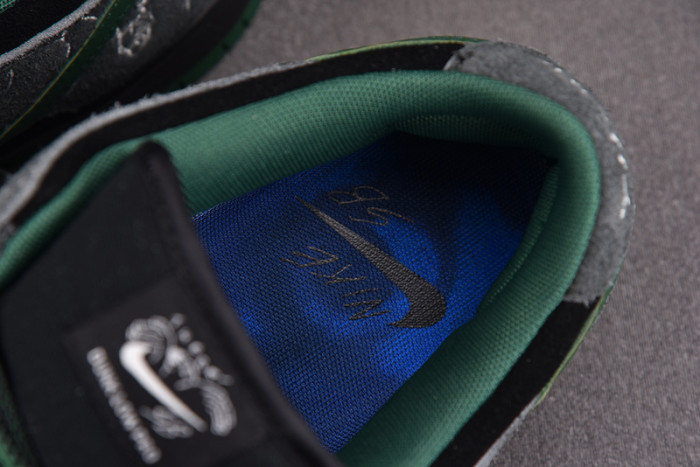 there skateboards x nike sb dunk low hf7743-001