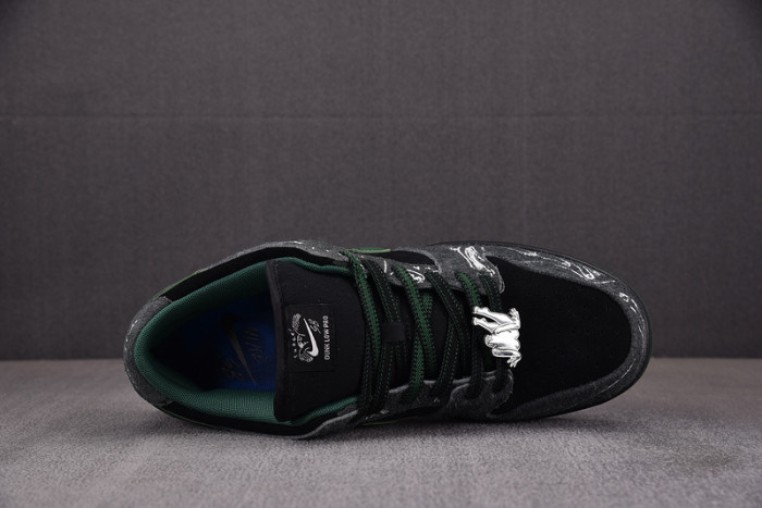 there skateboards x nike sb dunk low hf7743-001