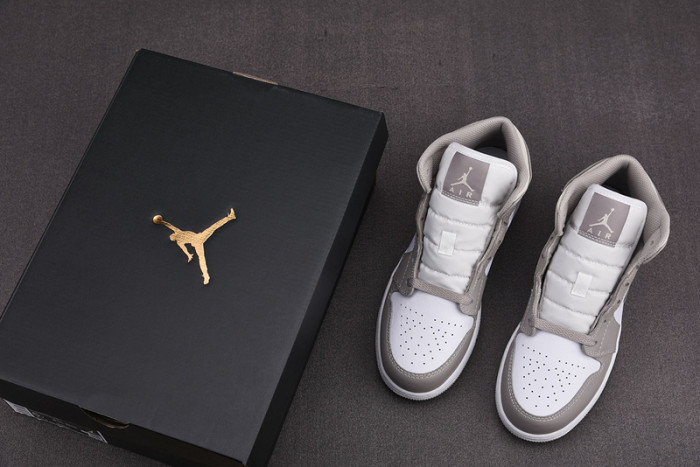 air jordan 1 mid 