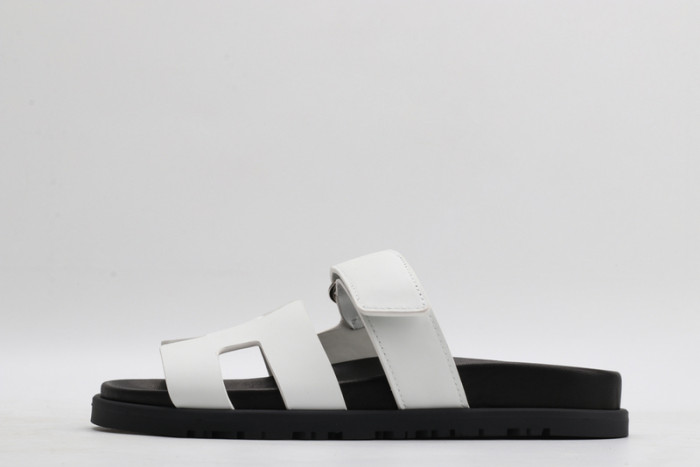herm*s  slippers