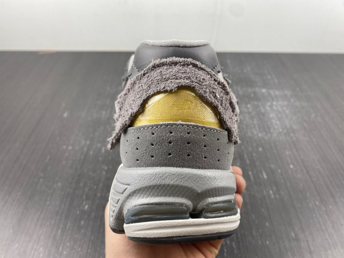 new balance m2002rdy