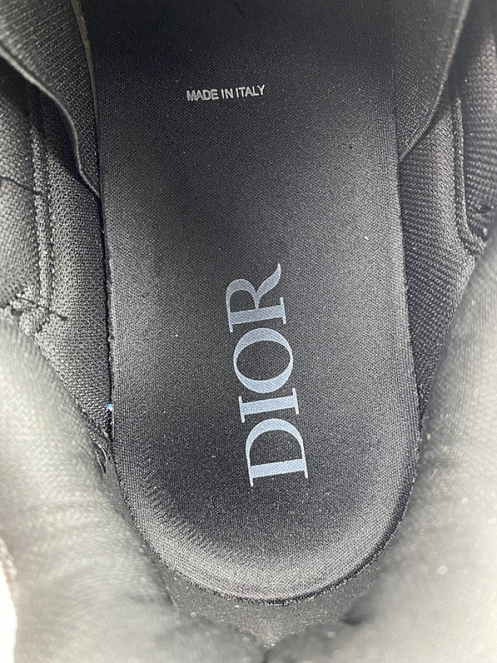 b30 sneaker