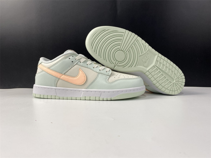 nike dunk low barely green (w) - dd1503-104