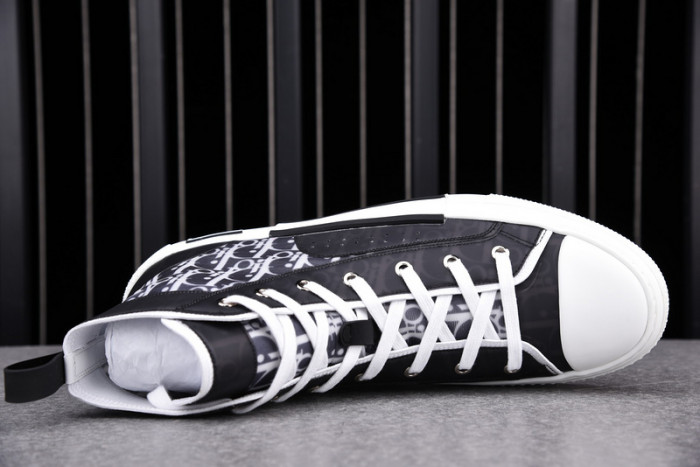d10r b23 oblique high top sneaker
