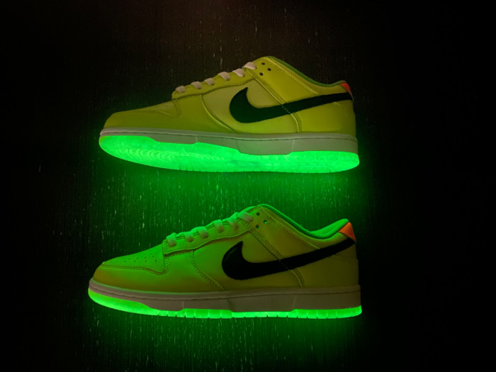 nike dunk low “glow in the dark” fj4610-702