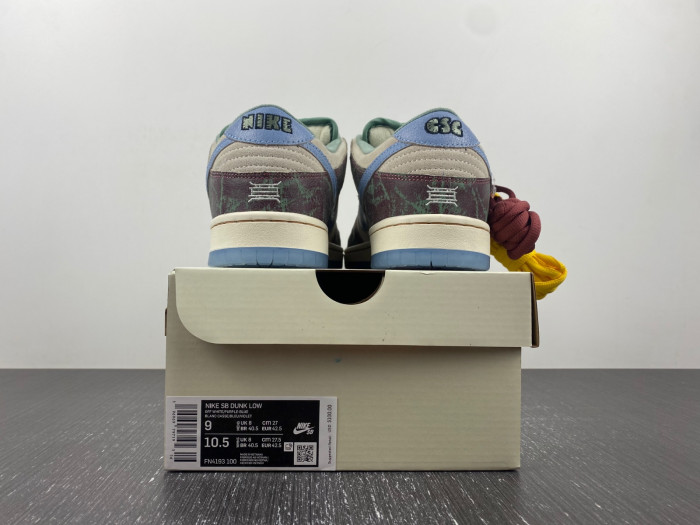 crenshaw skate club x nike sb dunk low fn4193-100