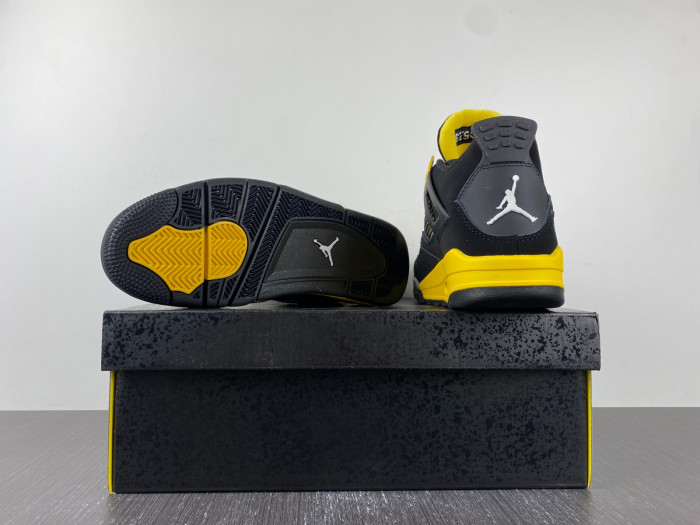 air jordan 4 retro thunder (2023) - dh6927-017