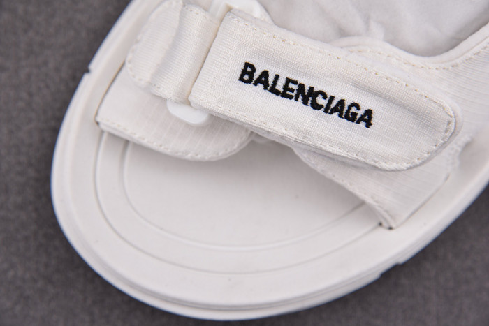 blcg sandals