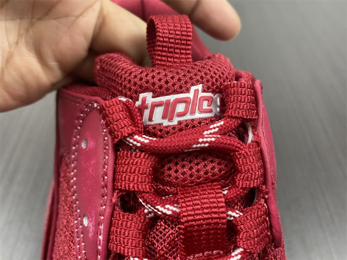 blcg sneaker triple.s.